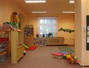 Dvout��dn� mate�sk� �kola s odlou�en�mi pracovi�t�mi M� Sadov� a M� Mostn�, se zam��en�m na ekologii, v�tvarn� tvo�en�, jazykovou prevenci a anglick� jazyk.