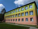 N�zev �VP �D�TSTV�  JE  JAKO  ZAHRADA� sestavena z kyti�ek v p�ti barv�ch je zvolen pro zv�razn�n� p�ehledn�ho  prol�n�n� v�ech p�ti oblast� p�ed�koln�ho vzd�l�v�n�. Z kyti�ek pedagog vytv��� cel� pestrobarevn� z�hon pro denn� �innosti napl�uj�c� c�le p�ed�koln�ho progr ...