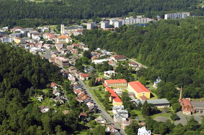 St�edn� �kola, z�kladn� �kola a mate�sk� �kola Kraslice, p��sp�vkov� organizace