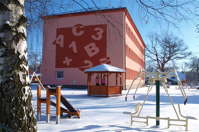 Z�kladn� �kola a Mate�sk� �kola Star� Ves, okres Brunt�l, p��sp�vkov� organizace
